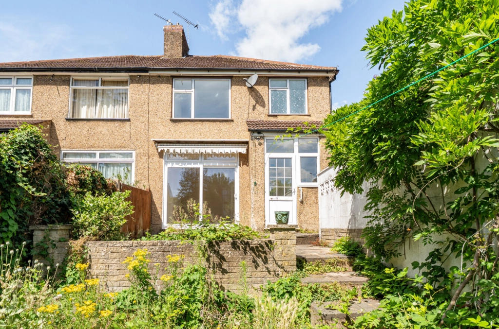 3 bedrooms houses for sale in Clovelly Avenue, Colindale - NW9 view 16