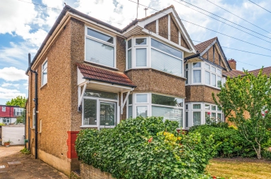 Clovelly Avenue, Colindale - NW9 view 1