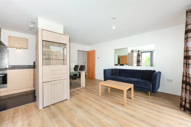Mornington Close, Colindale - NW9 view 16