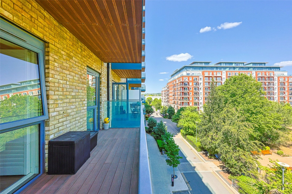 2 bedrooms apartments/flats for sale in Beaufort Square, Beaufort Park, Colindale - NW9 view 11