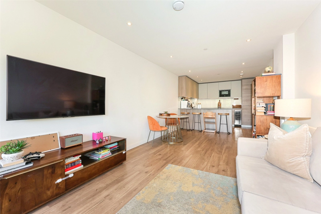 2 bedrooms apartments/flats for sale in Beaufort Square, Beaufort Park, Colindale - NW9 view 14