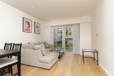 Beaufort Square, Beaufort Park, Colindale - NW9 view 14