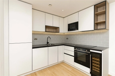 Beaufort Square, Beaufort Park, Colindale - NW9 view 7