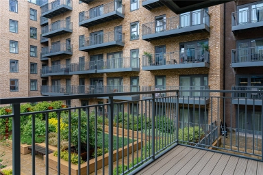 Beaufort Square, Beaufort Park, Colindale - NW9 view 11