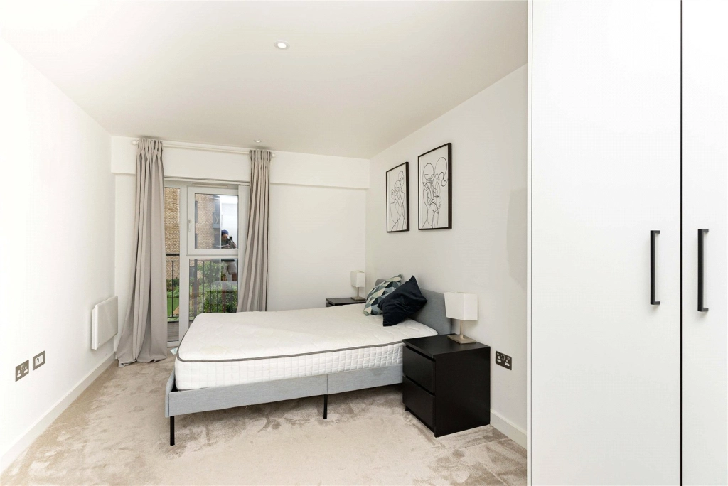 1 bedroom apartments/flats for sale in Beaufort Square, Beaufort Park, Colindale - NW9 view 18