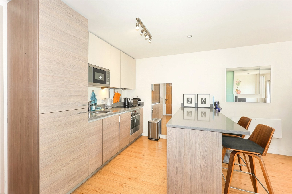 1 bedroom apartments/flats for sale in East Drive, Beaufort Park, Colindale - NW9 view 12