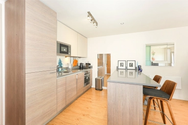 East Drive, Beaufort Park, Colindale - NW9 view 14