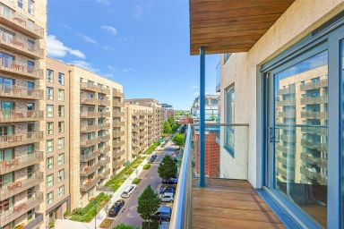 East Drive, Beaufort Park, Colindale - NW9 view 10