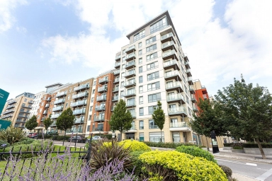 East Drive, Beaufort Park, Colindale - NW9 view 1