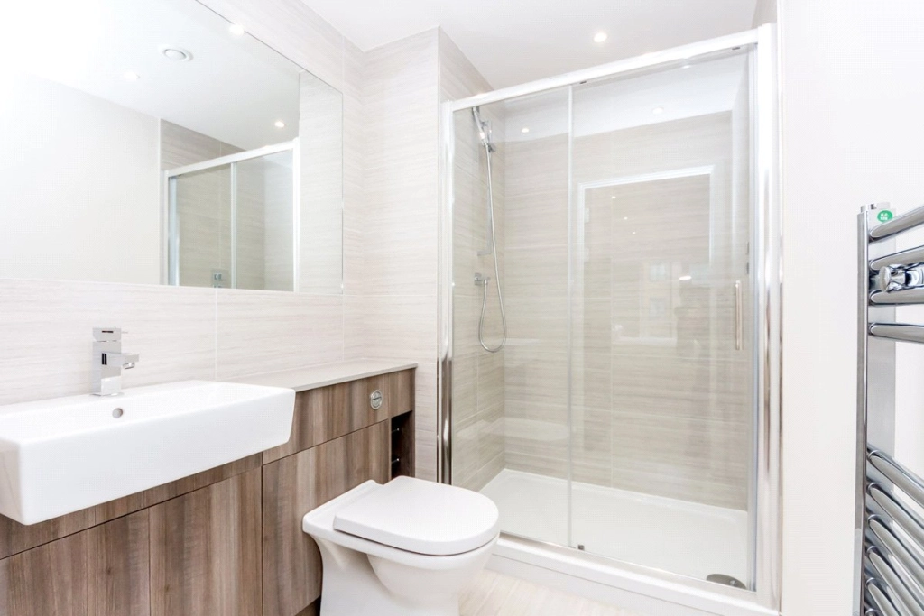 2 bedrooms apartments/flats for sale in Beaufort Square, London - NW9 view 2