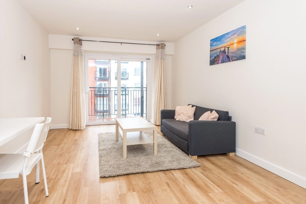 2 bedrooms apartments/flats for sale in Beaufort Square, London - NW9 view 2