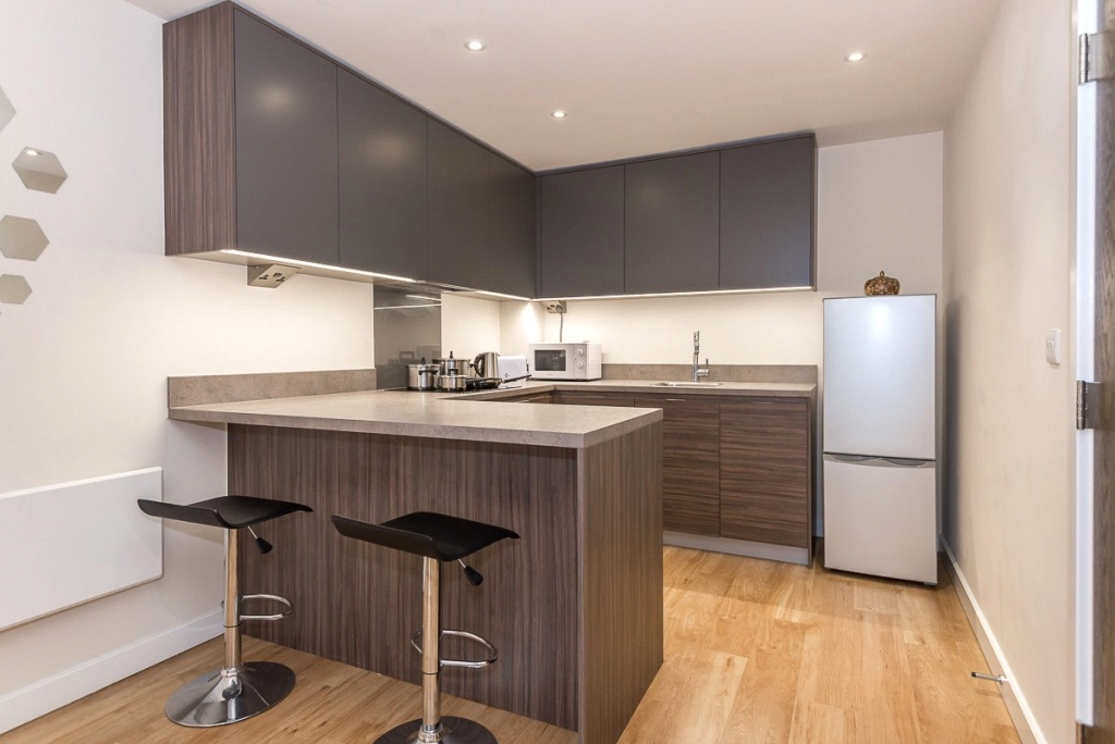 2 bedrooms apartments/flats for sale in Beaufort Square, London - NW9 view 4