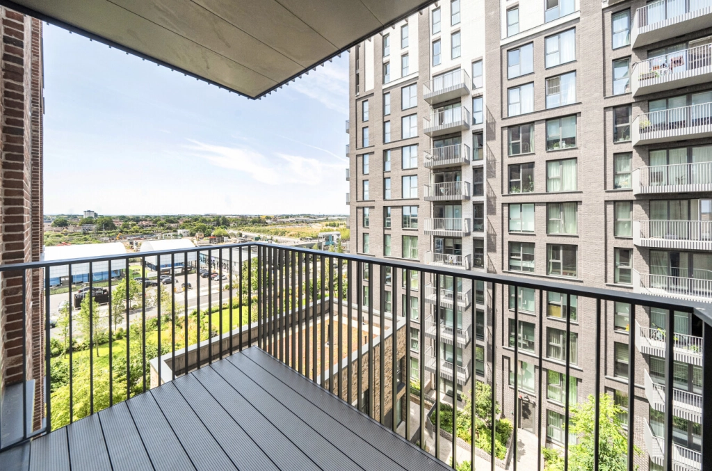 1 bedroom apartments/flats for sale in Cedrus Avenue, Southall - UB1 view 9