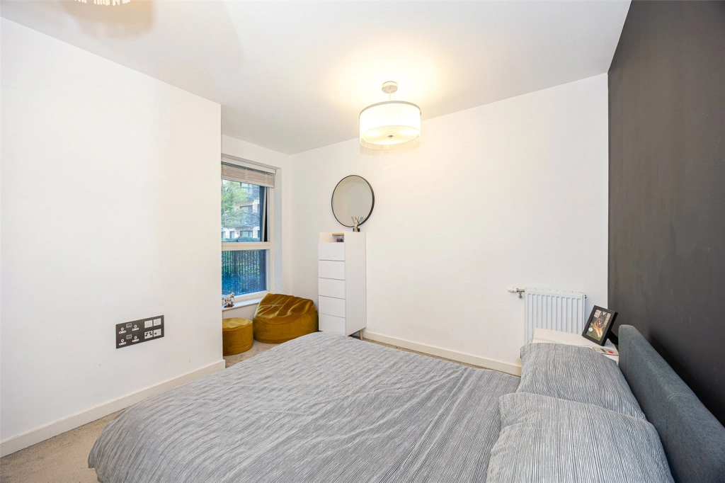 1 bedroom apartments/flats for sale in Samara Drive, Southall - UB1 view 6