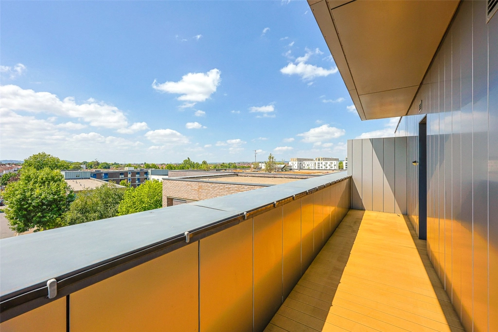 2 bedrooms apartments/flats for sale in Grove Park, Colindale - NW9 view 14