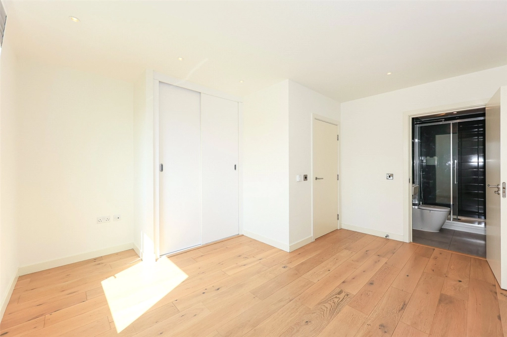 2 bedrooms apartments/flats for sale in Capitol Way, Colindale - NW9 view 10