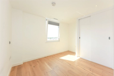 Capitol Way, Colindale - NW9 view 11