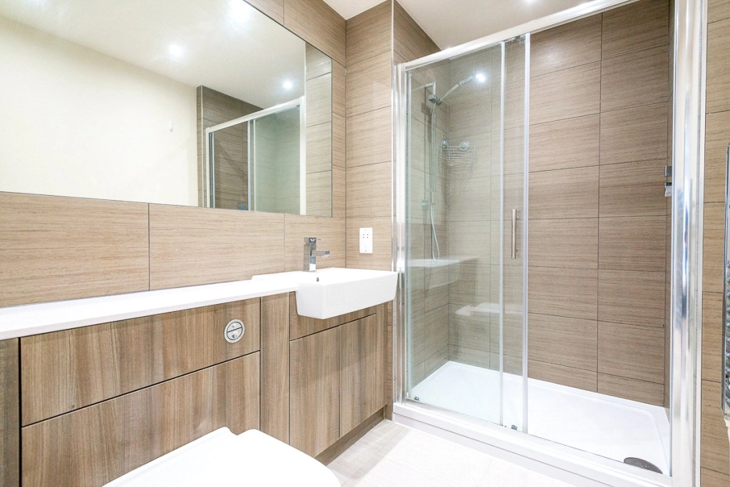 2 bedrooms apartments/flats for sale in Beaufort Square, London - NW9 view 2