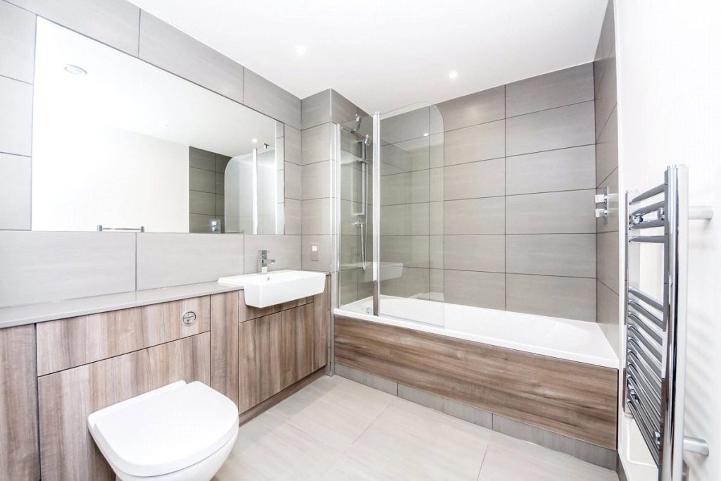 2 bedrooms apartments/flats for sale in Beaufort Square, London - NW9 view 2