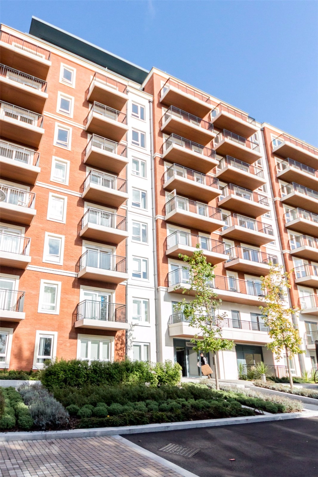 2 bedrooms apartments/flats for sale in Beaufort Square, London - NW9 view 6
