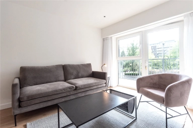 Beaufort Square, Beaufort Park, Colindale - NW9 view 2