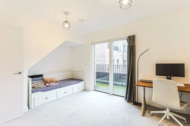 Oriental Square, Colindale - NW9 view 11