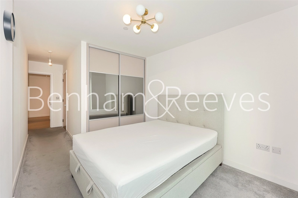 3 bedrooms apartments/flats for sale in May House, 39 Achill Close, London - NW9 view 12
