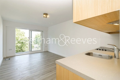 Heritage Avenue, London - NW9 view 1