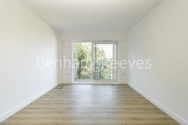 Heritage Avenue, London - NW9 view 4