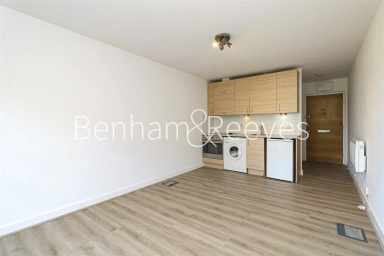 Heritage Avenue, London - NW9 view 5