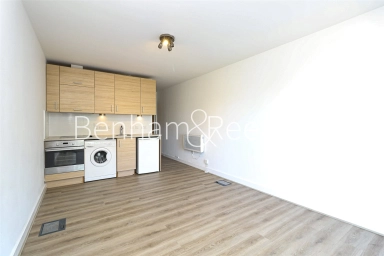 Heritage Avenue, London - NW9 view 7