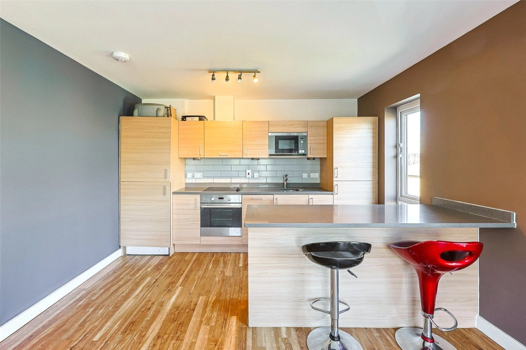 2 bedrooms apartments/flats for sale in Heritage Avenue, Beaufort Park, Colindale - NW9 view 4