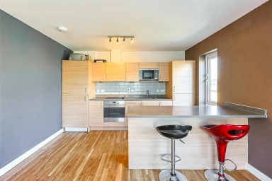 Heritage Avenue, Beaufort Park, Colindale - NW9 view 4