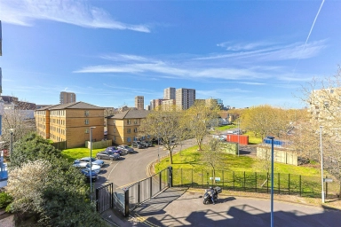 Heritage Avenue, Beaufort Park, Colindale - NW9 view 11