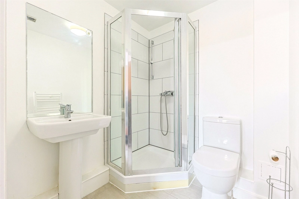 2 bedrooms apartments/flats for sale in Heritage Avenue, Beaufort Park, Colindale - NW9 view 15