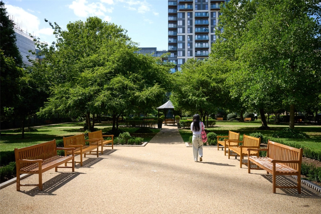 2 bedrooms apartments/flats for sale in Heritage Avenue, Beaufort Park, Colindale - NW9 view 21