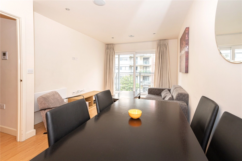 1 bedroom apartments/flats for sale in Heritage Avenue, London - NW9 view 2