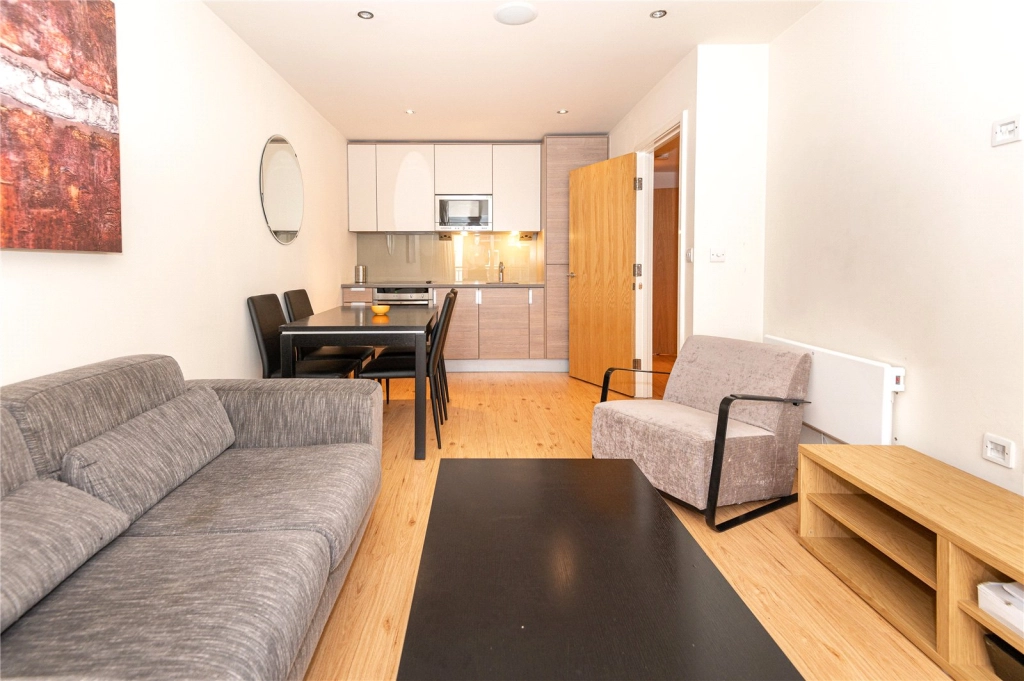 1 bedroom apartments/flats for sale in Heritage Avenue, London - NW9 view 3