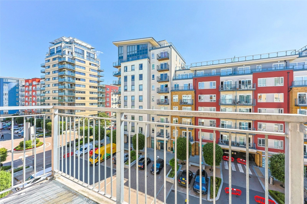 2 bedrooms apartments/flats for sale in Heritage Avenue, Beaufort Park, Colindale - NW9 view 11