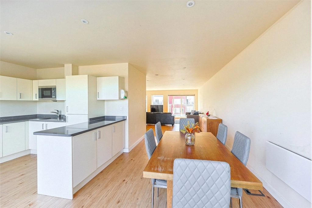 2 bedrooms apartments/flats for sale in Heritage Avenue, Beaufort Park, Colindale - NW9 view 14