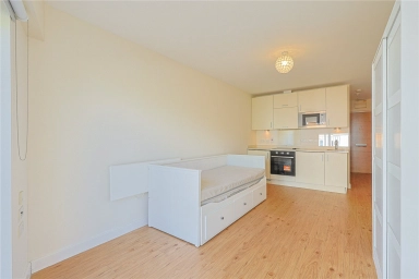 Boulevard Drive, London - NW9 view 1