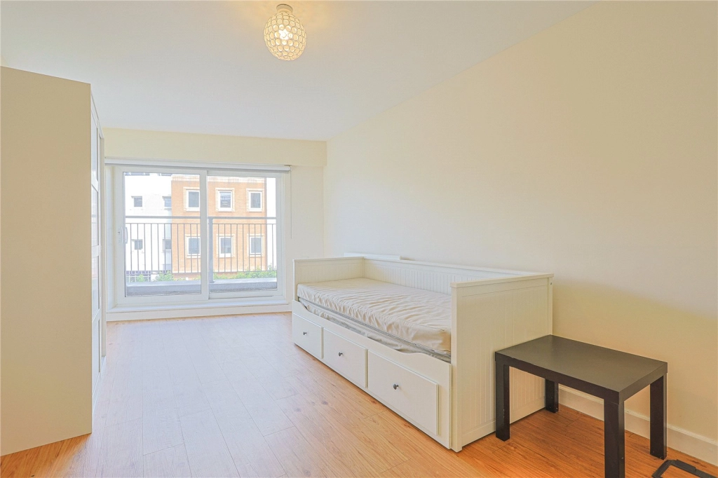 Studio apartments/flats for sale in Boulevard Drive, London - NW9 view 2
