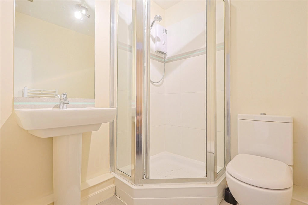 Studio apartments/flats for sale in Boulevard Drive, London - NW9 view 5