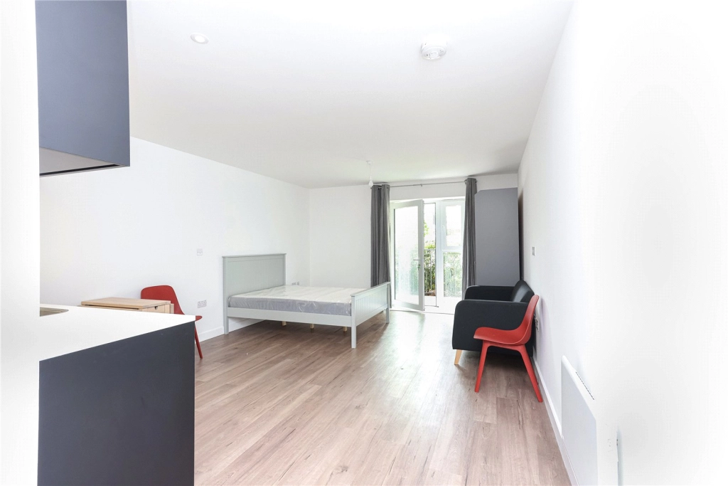 Studio apartments/flats for sale in Beaufort Square, London - NW9 view 3