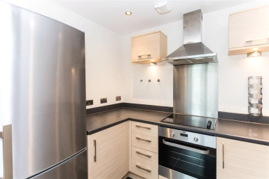 Needleman Close, London - NW9 view 4
