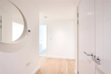 East Drive, London - NW9 view 5