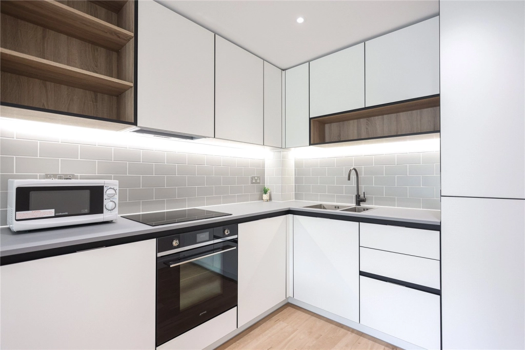2 bedrooms apartments/flats for sale in East Drive, London - NW9 view 4