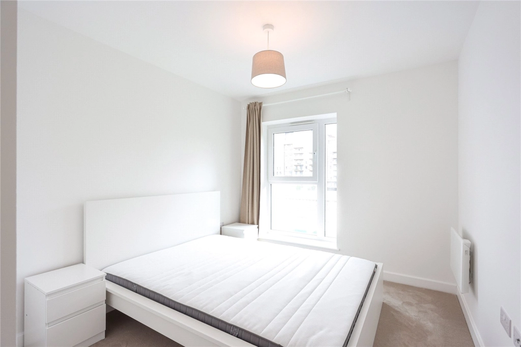 2 bedrooms apartments/flats for sale in East Drive, London - NW9 view 6