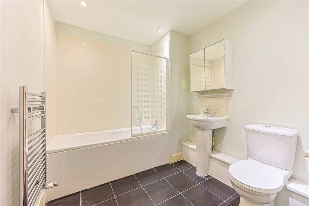 3 bedrooms apartments/flats for sale in Charcot Road, London - NW9 view 11