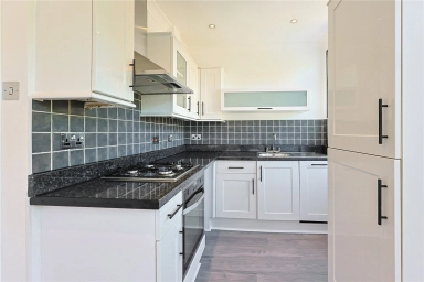 The Grove, Kingsbury - NW9 view 3